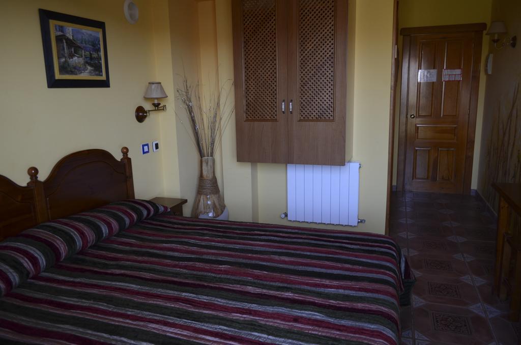 Hosteria Las Vinas Noja Buitenkant foto